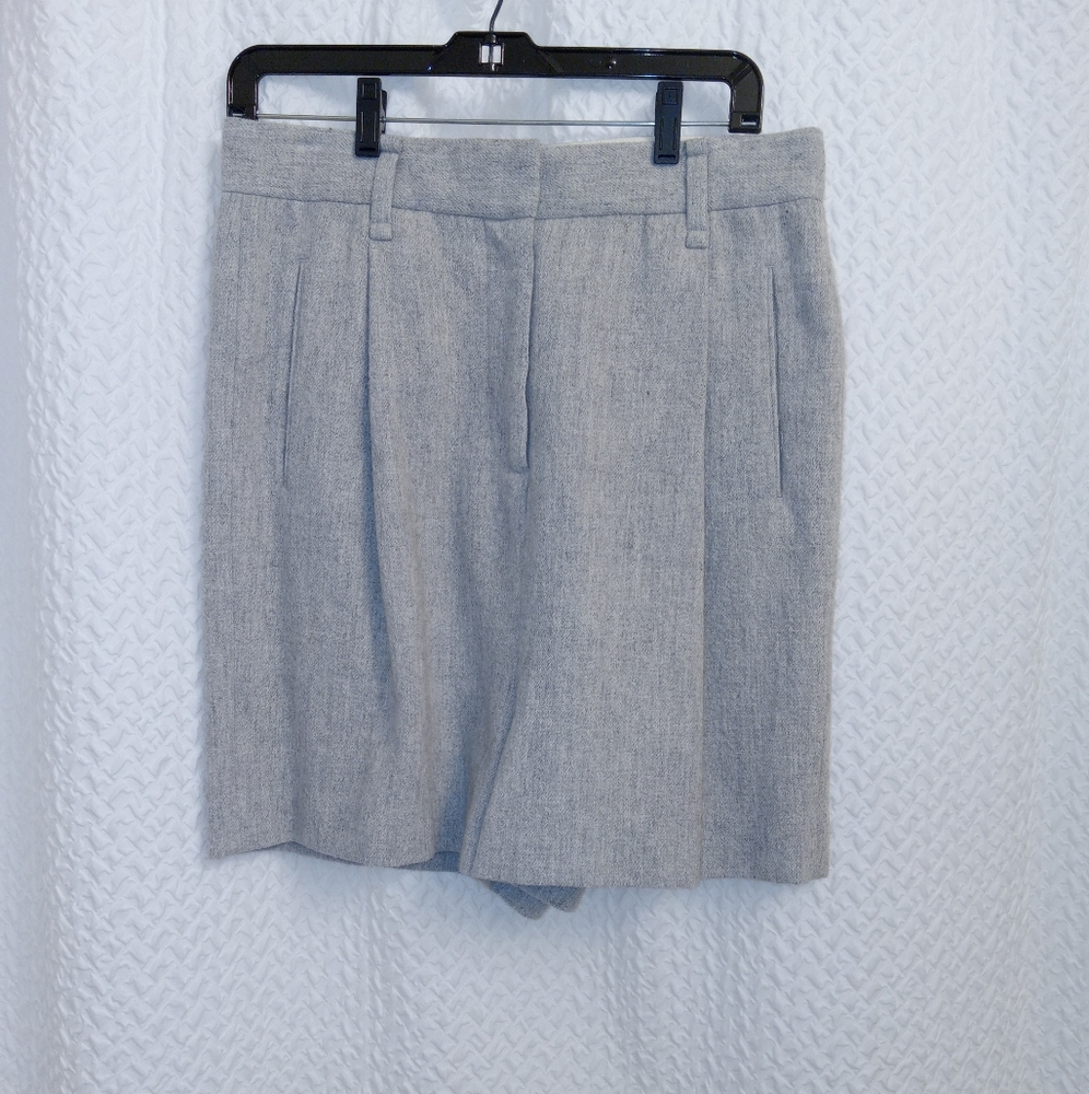 Marc Jacobs Grey Wool Knee Length Flair Skort Shorts Size 6